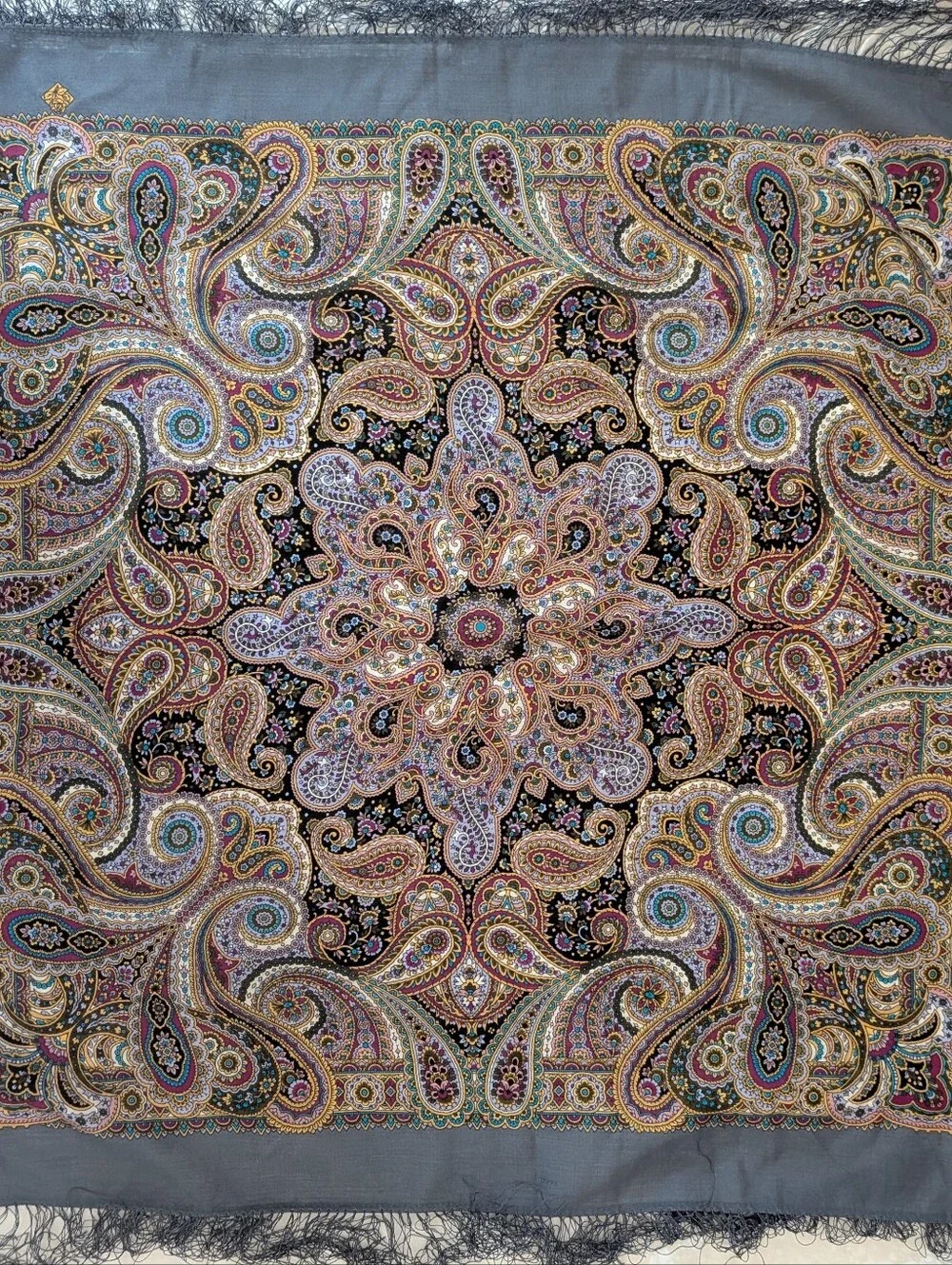 Authentic Pavlovo Posad 100% Wool Shawl 35
